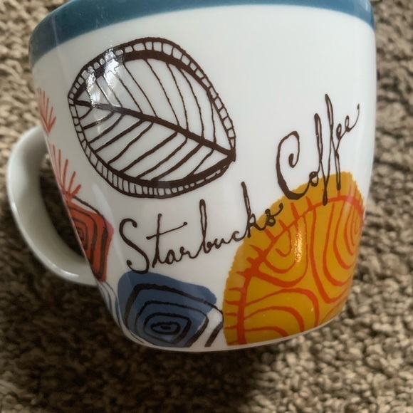 Starbucks Coffee 2010 Mug - Picture 2 of 6